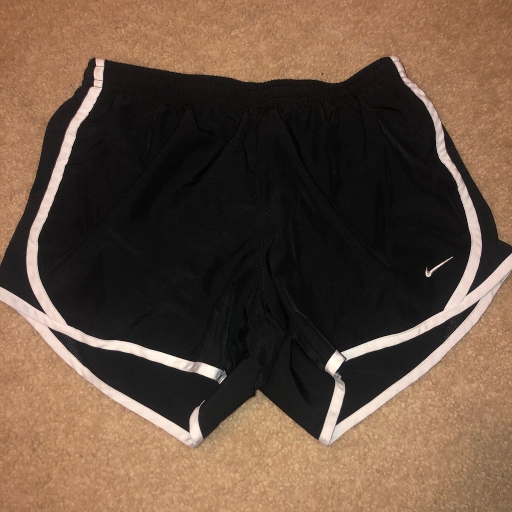 Black Nike shorts